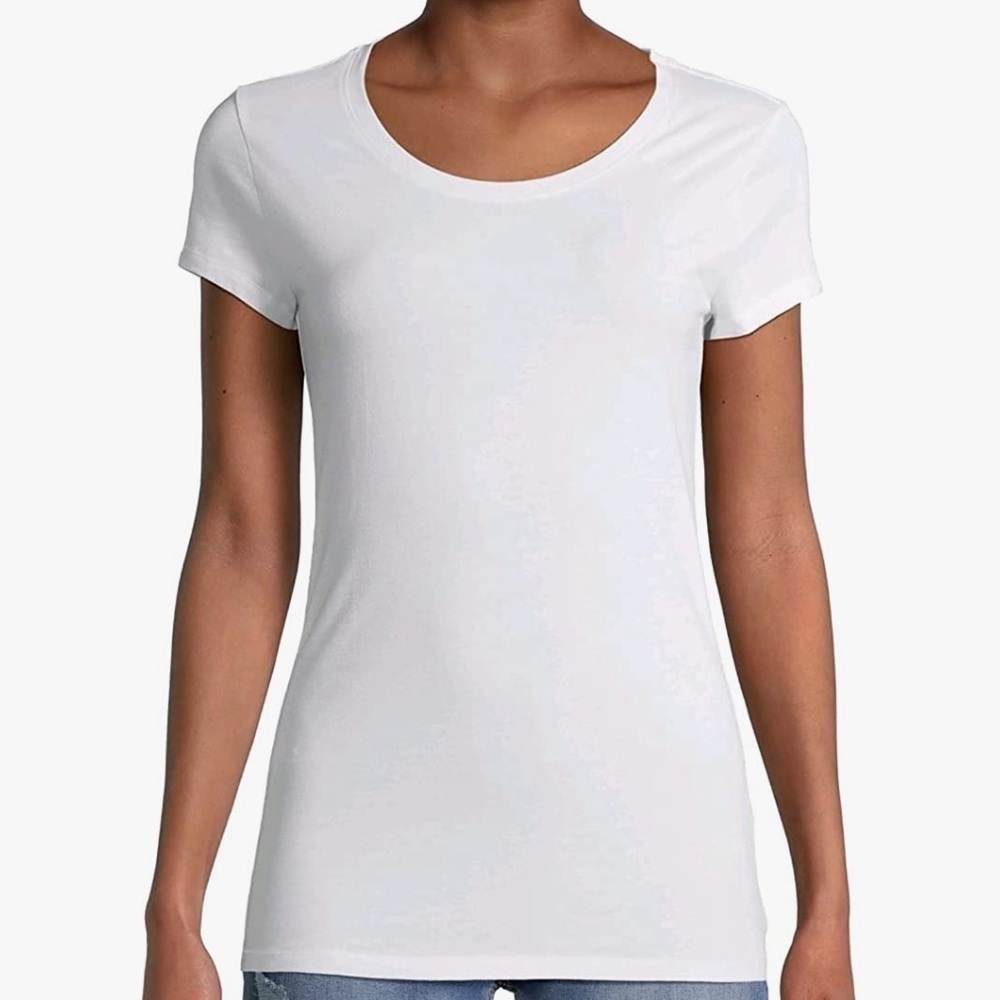No Boundaries Arctic White Round Neck Tee Size Medium
